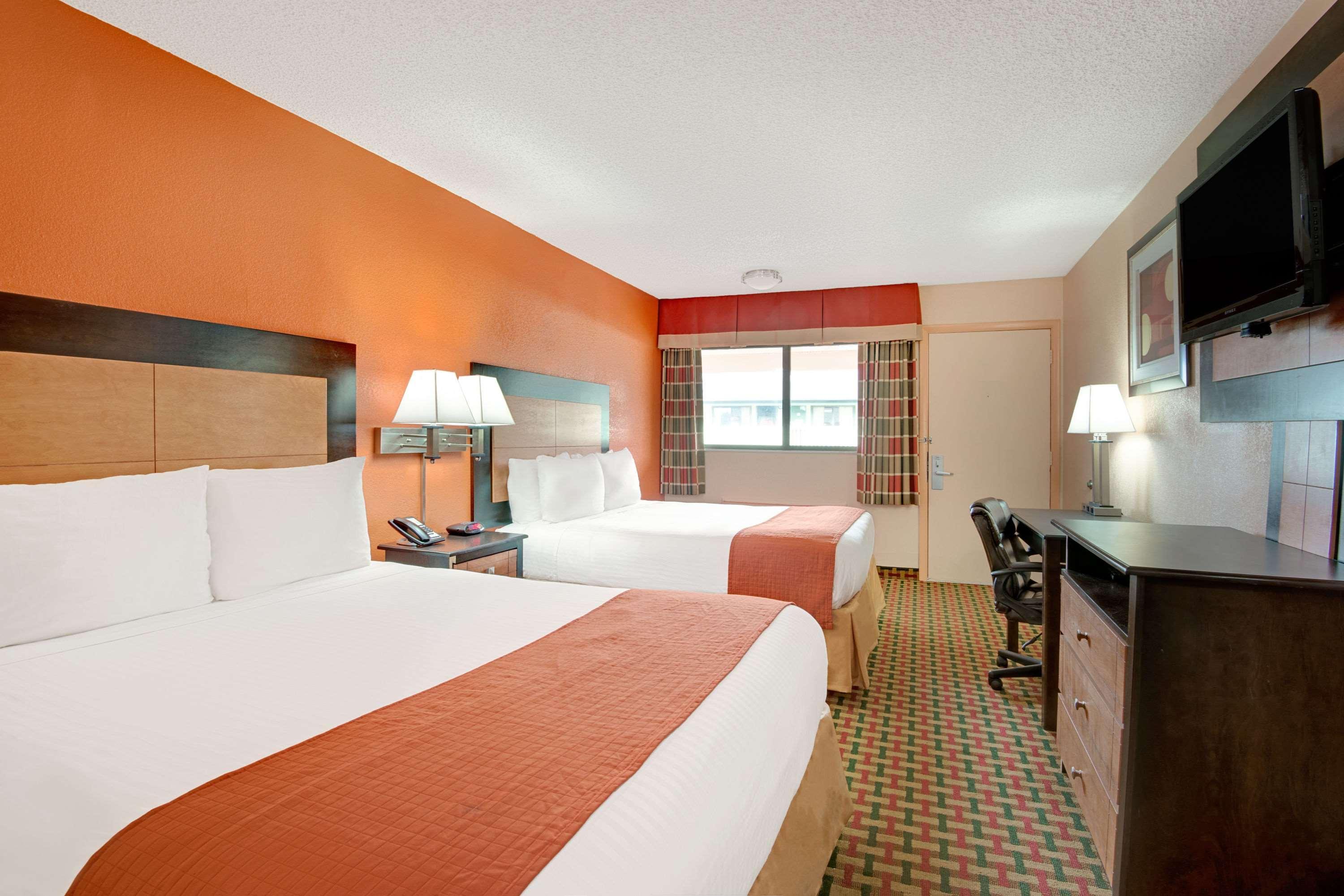 Days Inn By Wyndham Independence Exterior foto